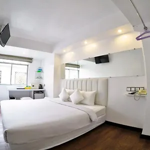 Clover Center *** Yangon